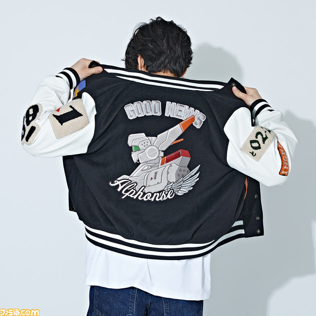 『機動警察パトレイバー』篠原遊馬の私服モチーフのスタジャンが登場。イングラム1号機をイメージした腕時計、長財布とともに予約開始