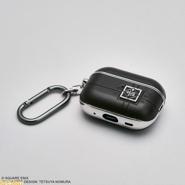『ファイナルファンタジーVII』森羅カンパニー仕様のイヤフォンケースカバーが発売決定。コーポレートロゴのメタルチャームが付いた、森羅社員の気分を味わえるグッズ