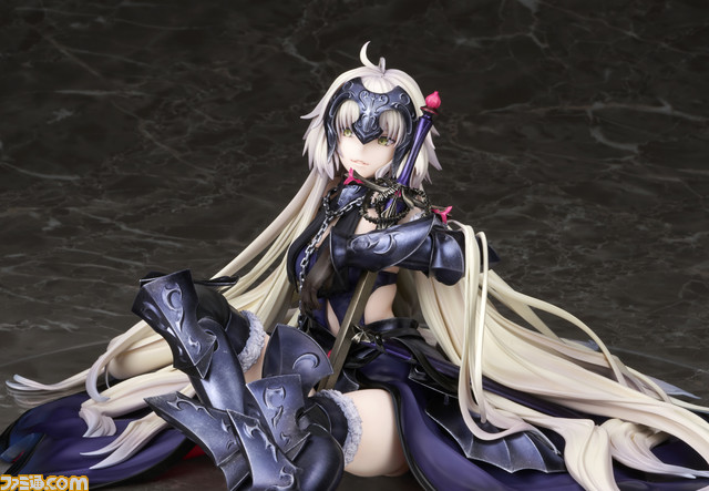 アヴェンジャー／ジャンヌ・ダルク〔オルタ〕　うたかたの夢Ver.