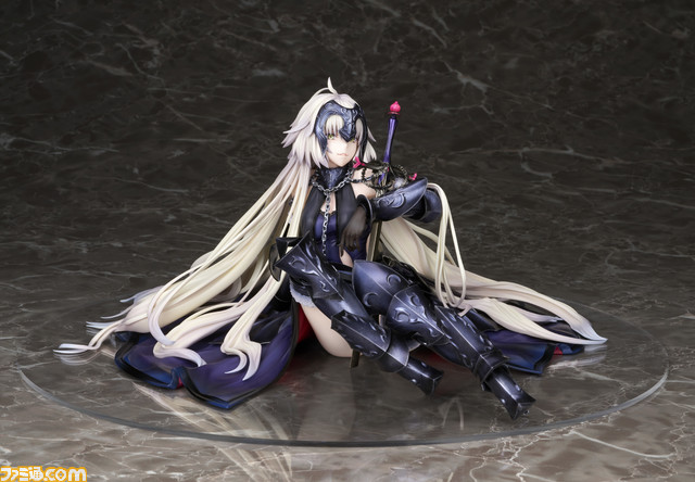 アヴェンジャー／ジャンヌ・ダルク〔オルタ〕　うたかたの夢Ver.