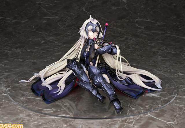 アヴェンジャー／ジャンヌ・ダルク〔オルタ〕　うたかたの夢Ver.