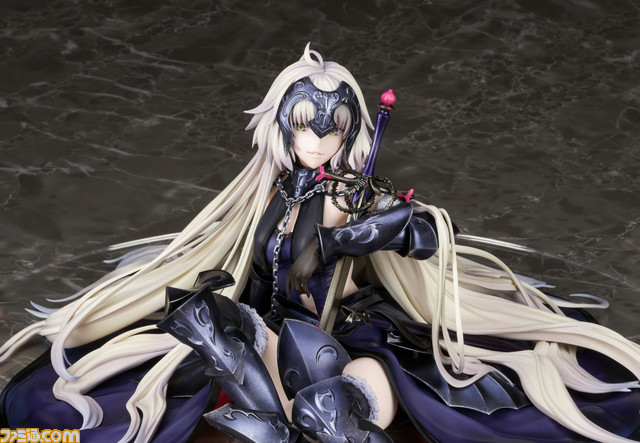 アヴェンジャー／ジャンヌ・ダルク〔オルタ〕　うたかたの夢Ver.