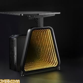 LEDが多彩に足元で光るゲーミングインテリアが登場。チェアマット、ミラーゲーミングデスク、ゲーミングチェアが2月16日より発売