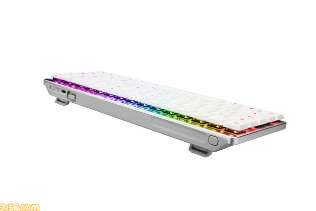 ROG新作ゲーミングキーボード『ROG Falchion RX Low Profile』3月8日発売。ブランド初のロープロファイルスイッチ、トライモード接続機能が搭載