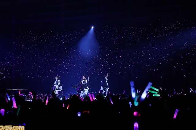 『シャニマス』6thライブ大阪公演1日目リポート。DJめぐるとアイドルたちによるノンストップメドレーなど新しい試みが満載！ 春の訪れを祝うカーニバルのような盛り上がりに