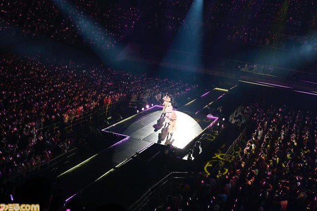 『シャニマス』6thライブ大阪公演1日目リポート。DJめぐるとアイドルたちによるノンストップメドレーなど新しい試みが満載！ 春の訪れを祝うカーニバルのような盛り上がりに