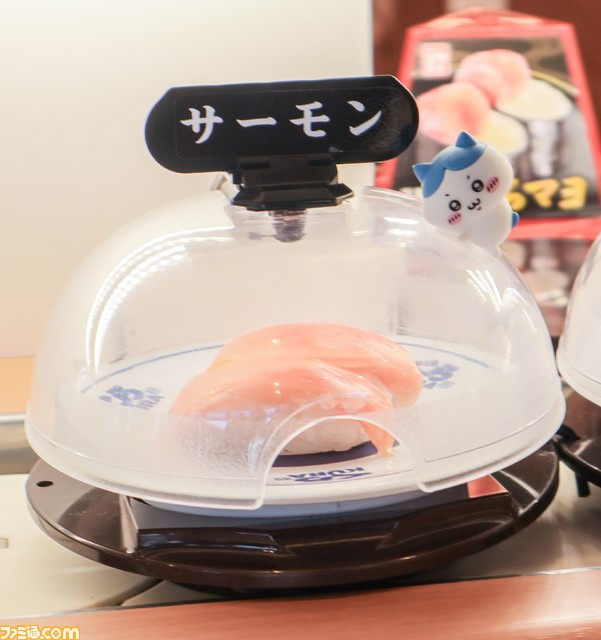 『ちいかわ』×くら寿司コラボが3月8日から実施。お寿司になったちいかわたちのキーホルダーが“ビッくらポン!”で当たる