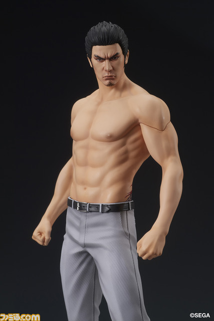 『龍が如く』“堂島の龍”桐生一馬がスタチューフィギュア化。象徴的な“応龍”の刺青や威風堂々とした姿から伝説の極道たるオーラがあふれ出す