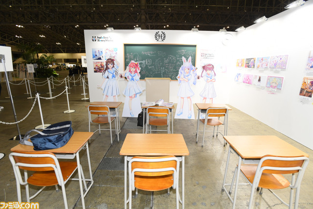 【ホロライブEXPO2024】全ブースの写真リポート。ホロサマ2023やほろはにヶ丘高校などの展示物を一挙紹介。これを見れば網羅できる！【随時更新】