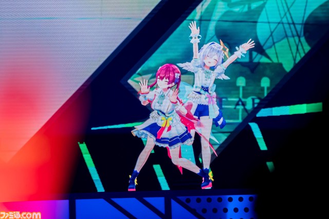 【ホロライブ5th fes.】今年のころさんは側宙⁉ マリン船長&かなたんによるオリ曲同士の殴り合いや沙花叉のメドレーに大興奮。ステージ1は予想外の展開続きで驚きと歓声の嵐が巻き起こる