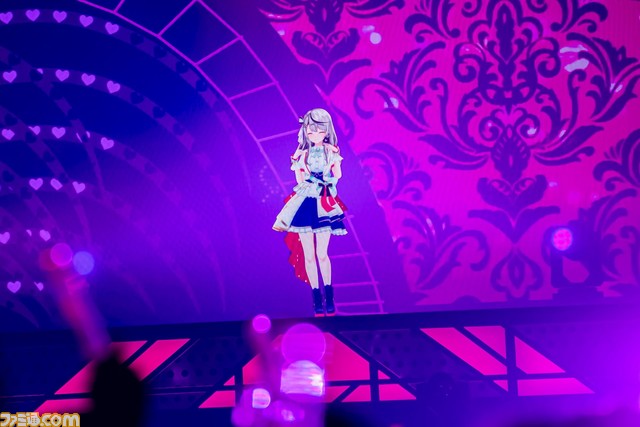 【ホロライブ5th fes.】今年のころさんは側宙⁉ マリン船長&かなたんによるオリ曲同士の殴り合いや沙花叉のメドレーに大興奮。ステージ1は予想外の展開続きで驚きと歓声の嵐が巻き起こる