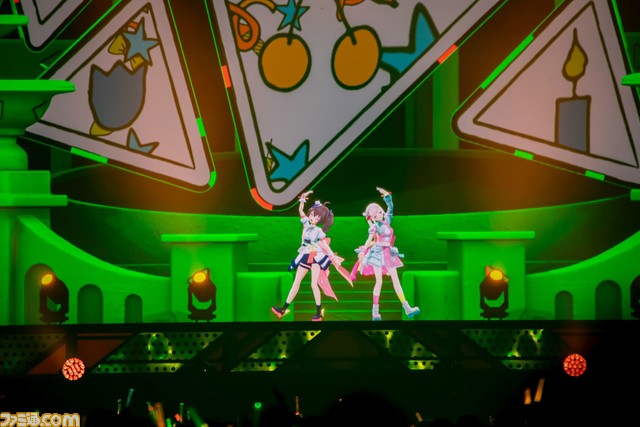 【ホロライブ5th fes.】今年のころさんは側宙⁉ マリン船長&かなたんによるオリ曲同士の殴り合いや沙花叉のメドレーに大興奮。ステージ1は予想外の展開続きで驚きと歓声の嵐が巻き起こる