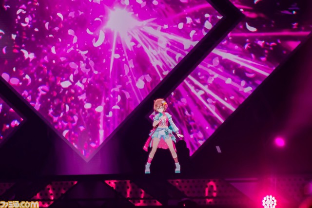 【ホロライブ5th fes.】今年のころさんは側宙⁉ マリン船長&かなたんによるオリ曲同士の殴り合いや沙花叉のメドレーに大興奮。ステージ1は予想外の展開続きで驚きと歓声の嵐が巻き起こる