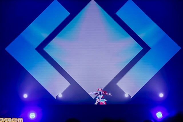 【ホロライブ5th fes.】今年のころさんは側宙⁉ マリン船長&かなたんによるオリ曲同士の殴り合いや沙花叉のメドレーに大興奮。ステージ1は予想外の展開続きで驚きと歓声の嵐が巻き起こる