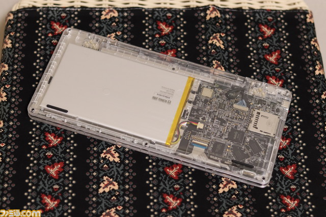 デジタルメモ“ポメラDM250”レビュー。文章作成のみのガジェットだけど買ってよかった。「ポメラはいいぞ」とWebライター目線で語らせて