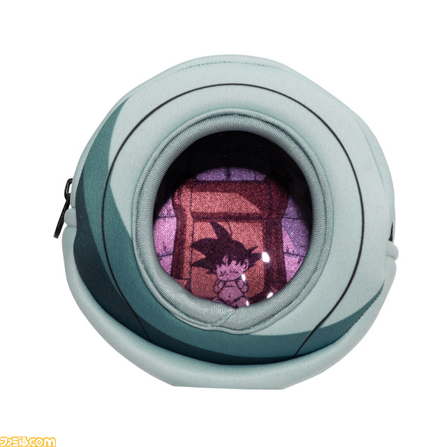 『ドラゴンボール』サイヤ人の宇宙船がポーチに。太陽拳がモチーフのグッズも登場。光を反射するTシャツとキーホルダー