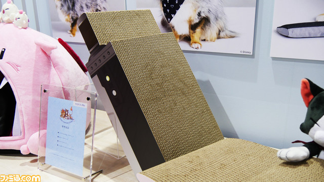 日本最大級のペットの祭典“インターペット”に初出展したスクウェア・エニックスブースリポート。ブースやペット用品には随所に野村哲也氏のこだわりが