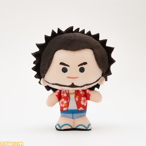 Amazon.co.jp: 龍が如く8 お座りぬいぐるみ 春日一番 桐生一馬