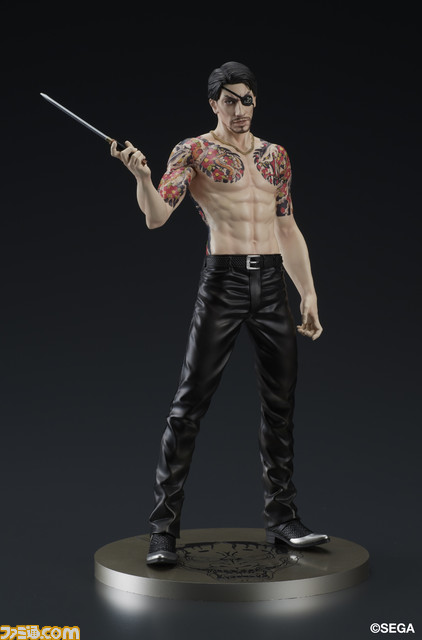 『龍が如く』真島吾朗のスタチューフィギュアが本日(4/17)より予約開始。おなじみ“般若”の刺青が目を引く嶋野の狂犬