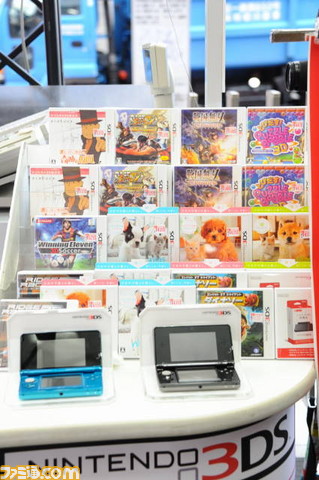 当日販売を実施した池袋のヤマダ電機labi1は大行列に ニンテンドー3ds発売日リポート 関連スクリーンショット 写真画像 当日販売を実施した池袋のヤマダ電機labi1は大行列に ニンテンドー3ds発売日リポート 関連スクリーンショット 写真画像