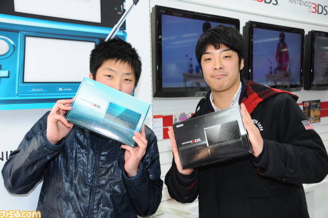 当日販売を実施した池袋のヤマダ電機labi1は大行列に ニンテンドー3ds発売日リポート 関連スクリーンショット 写真画像