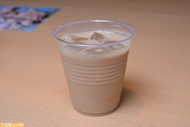 艦娘たちと夏を満喫! “『艦これ』×一番カフェ「秋葉原泊地」 艦娘だらけの海の家”内覧会リポート_11