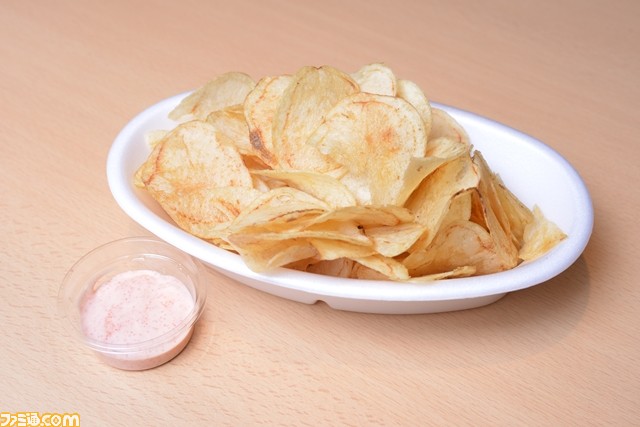 艦娘たちと夏を満喫! “『艦これ』×一番カフェ「秋葉原泊地」 艦娘だらけの海の家”内覧会リポート_06