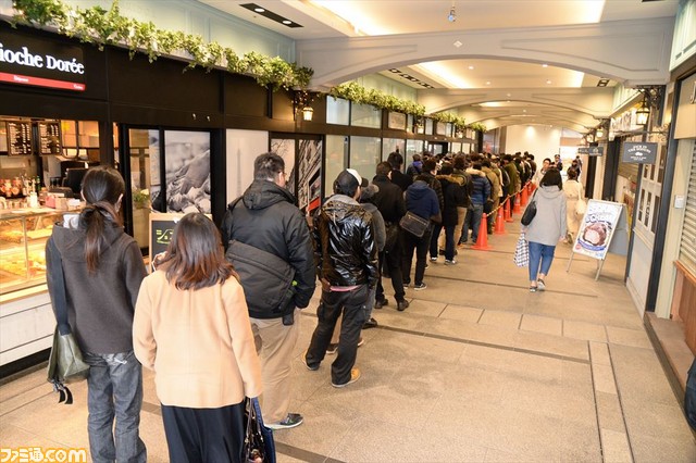 『モンスターハンターダブルクロス』が待ちきれない! ヨドバシカメラ マルチメディアAkibaは開店時には120人以上の行列が【『MHXX』発売日リポート】_03