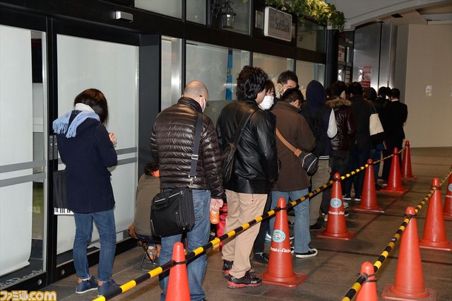 『モンスターハンターダブルクロス』が待ちきれない! ヨドバシカメラ マルチメディアAkibaは開店時には120人以上の行列が【『MHXX』発売日リポート】_01