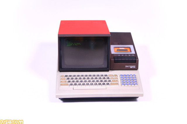 【画像追加】“PasocomMini MZ-80C”が10月中旬に発売決定 往年のパソコンの名機が手のひらサイズで復活_03