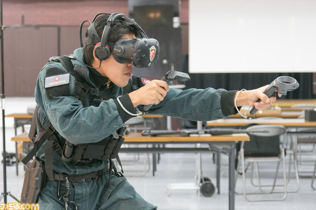 元特殊部隊員がバックパック型PC『VR One』でFPSをプレイ! 元プロの戦士に戦いかたとVRの未来を訊いた_09