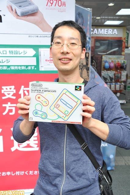 ミニスーファミがついに発売! ビックカメラ 有楽町店には1000人以上が詰めかけた!!【ミニスーファミ発売日リポート】_15