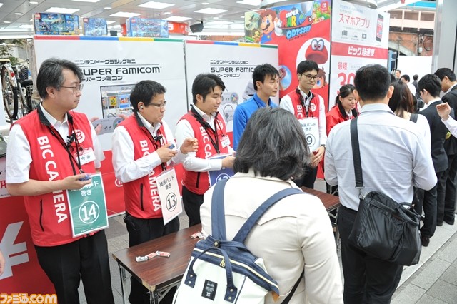 ミニスーファミがついに発売! ビックカメラ 有楽町店には1000人以上が詰めかけた!!【ミニスーファミ発売日リポート】_03