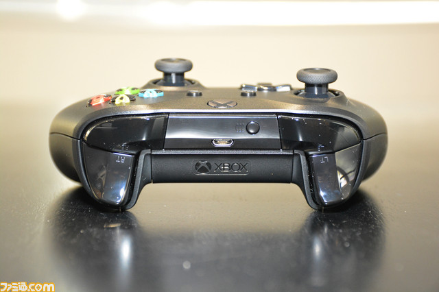 Xbox One Xの製品版が編集部に到着! さっそく本体構成をチェックしてみた!!_21