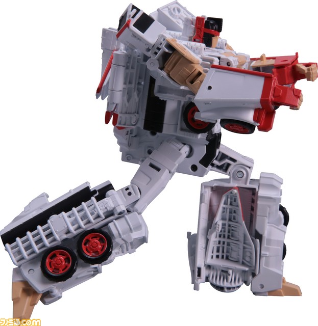 トランスフォーマーが『ストリートファイターII』のファイターたちに変形!_31