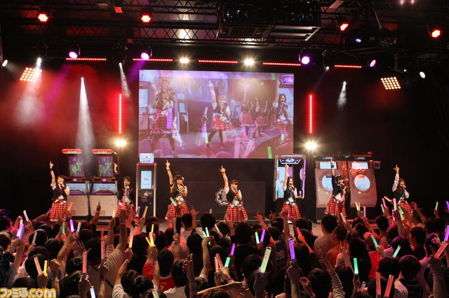 『オンゲキ』シューターズが初ステージ! 多彩なアーティストたちが熱演を繰り広げた“セガ音ゲーライブ”リポート【JAEPO 2018】_10