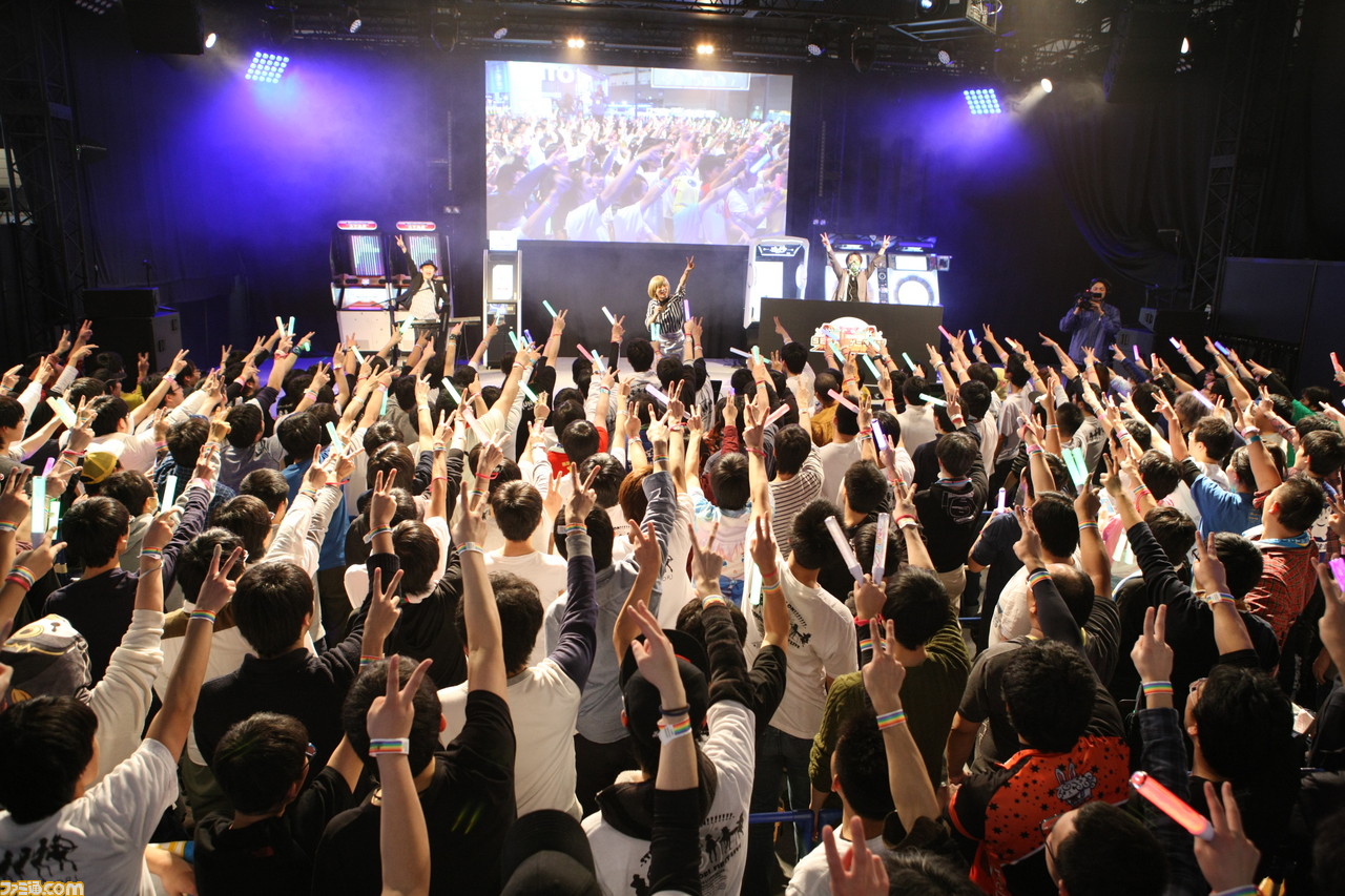 『オンゲキ』シューターズが初ステージ! 多彩なアーティストたちが熱演を繰り広げた“セガ音ゲーライブ”リポート【JAEPO 2018】_20