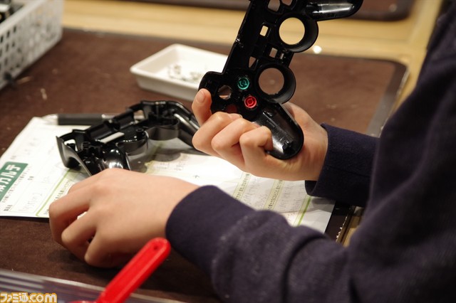 PS2を分解してモノの仕組みを知る! “プレイステーション分解ワークショップ”リポート _22