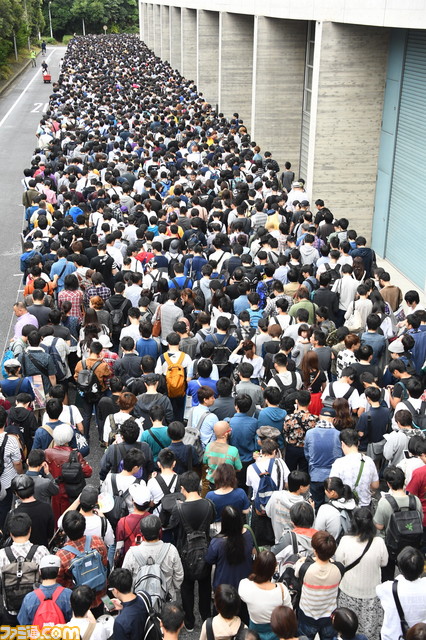 東京ゲームショウ2018一般日が開幕! 幕張メッセの熱気と行列をフォトリポート!!【TGS2018】_04