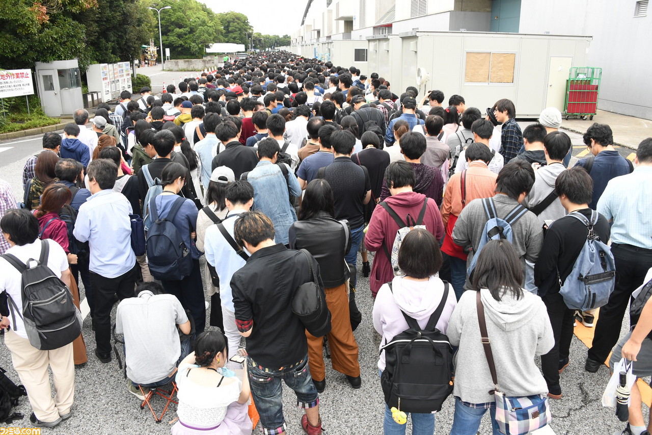 東京ゲームショウ2018一般日が開幕! 幕張メッセの熱気と行列をフォトリポート!!【TGS2018】_08