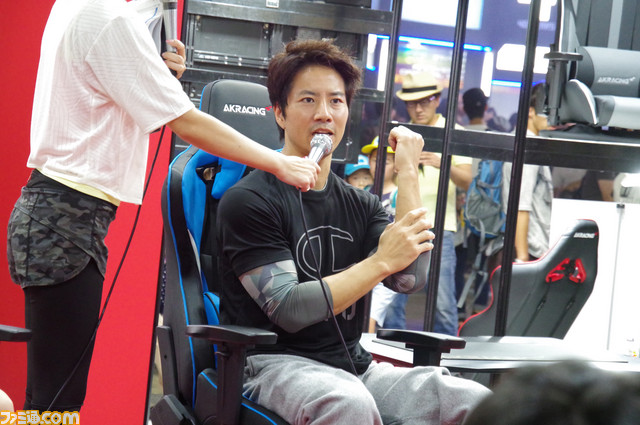 きみはケイン・コスギの竜巻旋風脚を見たことがあるか。esportsで勝つための筋トレ&トークショーをリポート【TGS2018】_11