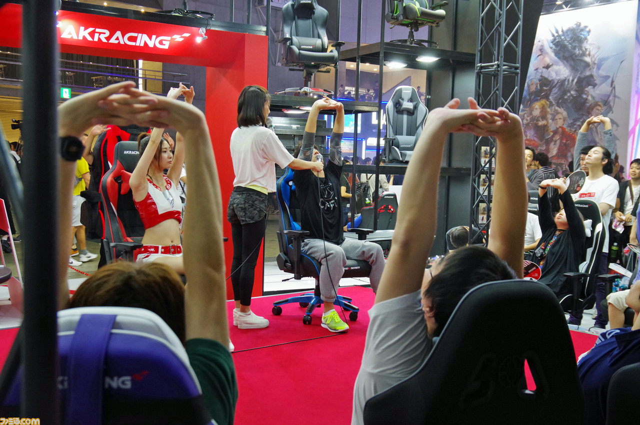 きみはケイン・コスギの竜巻旋風脚を見たことがあるか。esportsで勝つための筋トレ&トークショーをリポート【TGS2018】_14