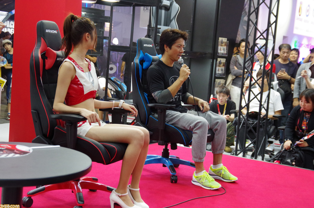 きみはケイン・コスギの竜巻旋風脚を見たことがあるか。esportsで勝つための筋トレ&トークショーをリポート【TGS2018】_09