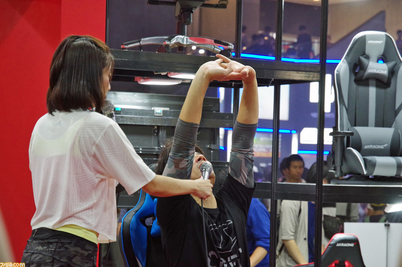 きみはケイン・コスギの竜巻旋風脚を見たことがあるか。esportsで勝つための筋トレ&トークショーをリポート【TGS2018】_13