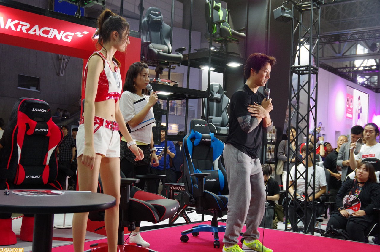 きみはケイン・コスギの竜巻旋風脚を見たことがあるか。esportsで勝つための筋トレ&トークショーをリポート【TGS2018】_15