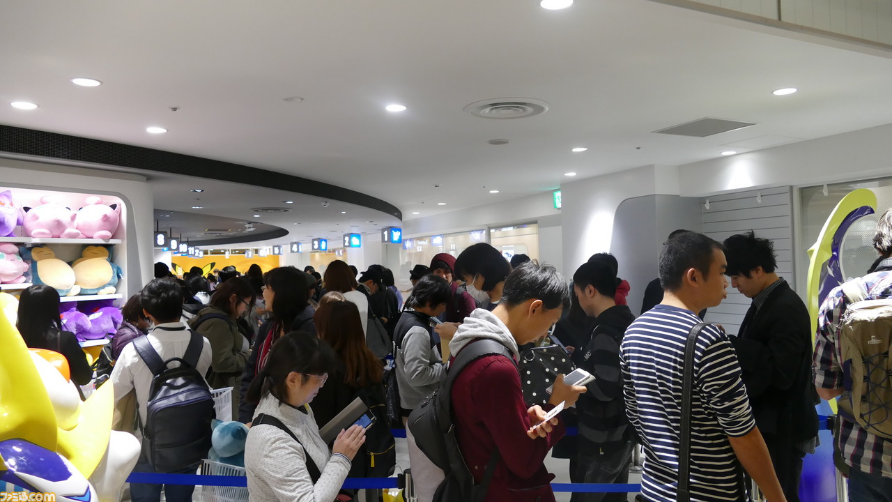 『ポケモン ピカ・ブイ』発売記念イベントに増田順一氏らが登場! 先着151名にポケモンたちのぬいぐるみを図鑑番号順にわたすサプライズも!_24