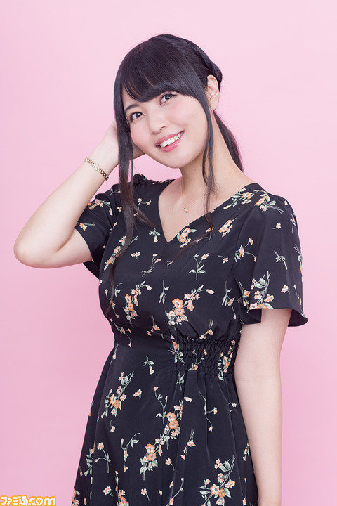 『アイマス シンデレラガールズ』大坪由佳さん(三村かな子役)インタビュー。「ライブでは幸せな気持ちになってくれるように、いつも笑顔を心がけています」_03