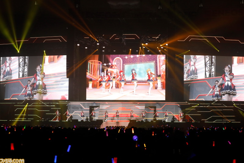 “バンナムフェス”DAY2リポート! 『アイマス』、『ラブライブ』、『アイカツ』などのアイドルが集結した“最高が止まらない”ライブ_09