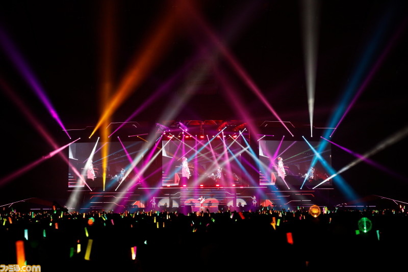 “バンナムフェス”DAY2リポート! 『アイマス』、『ラブライブ』、『アイカツ』などのアイドルが集結した“最高が止まらない”ライブ_42