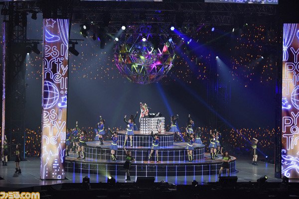 『アイマス シンデレラガールズ』7thライブ“Funky Dancing!”(名古屋公演)2日目リポート――アツい楽曲の数々で、プロデューサーたちを大興奮の渦に巻き込んだ4時間_09